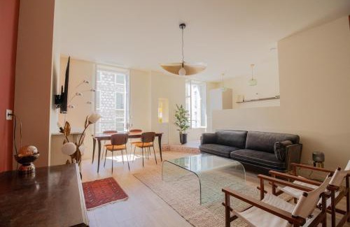 Vernier Apartamento | Le charme de l'ancien, rénové - Nice - 4 personnes