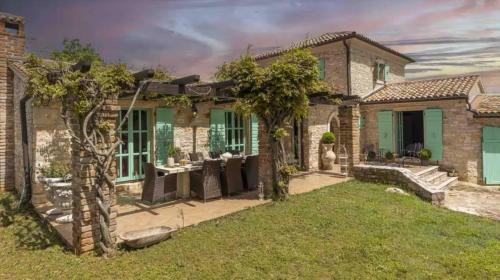 Visnjan Casa | Le Chateau Guesthouse