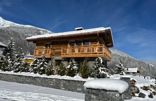 Le Raffort Chalet De Esquí | Le Cheval Blanc et Le Loup Blanc, jacuzzi, hammam, skis aux pieds