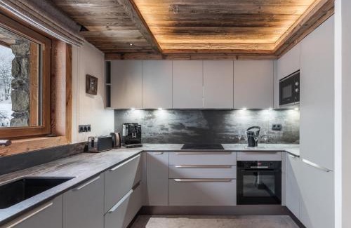 Le Raffort Chalet De Esquí | Le Cheval Blanc et Le Loup Blanc, jacuzzi, hammam, skis aux pieds