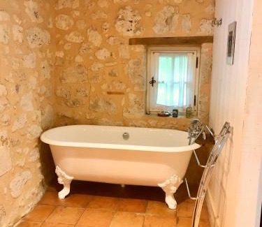 Lusignan-Petit Cama Y Desayuno | Le Clos de Lusignan