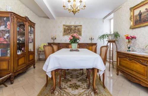 Tanlay Casa | Le Clos de Tweed