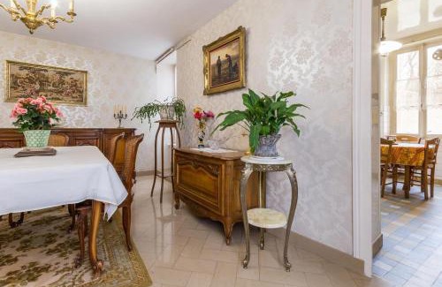 Tanlay Casa | Le Clos de Tweed