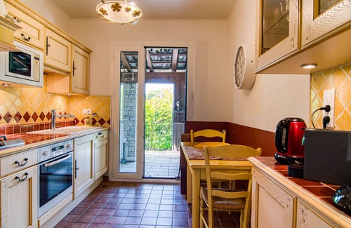 Carces Casa | Le Clos des Oliviers by Interhome