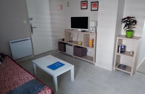 Brive-la-Gaillarde Apartamento | Le Clos Doménat 1