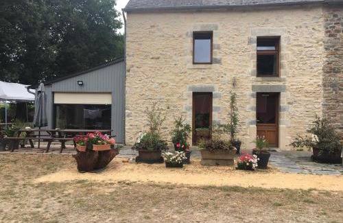 Bains-sur-Oust Casa | Le Clos Doré Parc