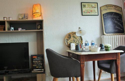 Chartres Apartamento | Le Clos Pichot - Studio avec balcon, parking privé - 5mn Gare