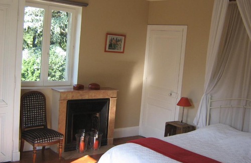 Saint-Genis-Laval Cama Y Desayuno | Le clos saint Genois