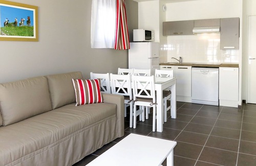 Chinon Apartamento | Le Clos Saint Michel by Interhome