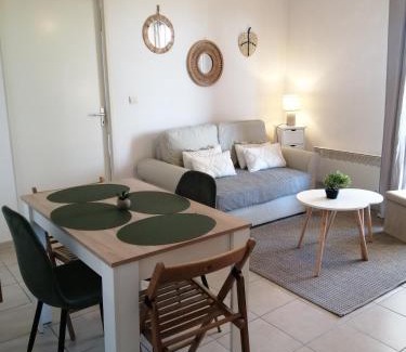 Carcassonne Apartamento | Le cocon de Marie,piscine, balcon, parking gratuit, baignoire