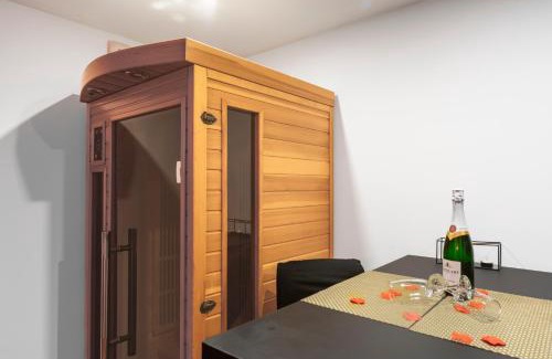 Le Cannet Apartamento | LE COCON- Jacuzzi & Sauna privés By SweetDreams