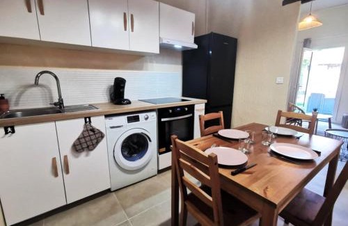 Miramas Apartamento | Le Cocon - Rénové I Clim I Terrasse I WIFI I Hypercentre