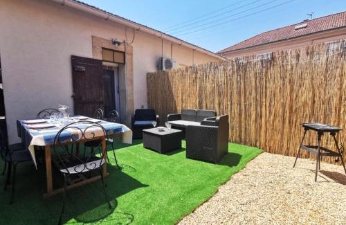 Miramas Apartamento | Le Cocon - Rénové I Clim I Terrasse I WIFI I Hypercentre