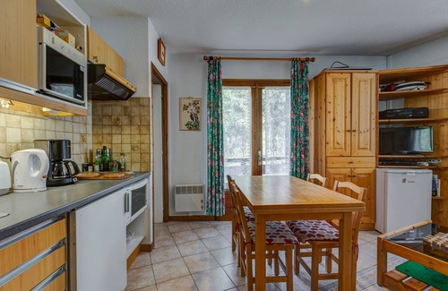 La Giettaz Apartamento | Le Col des Aravis - Dos Habitaciones Piso, Capacidad 5