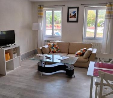 Fleurey-sur-Ouche Apartamento | Le comptoir du canal 2
