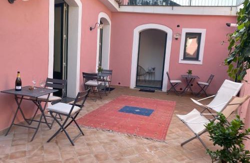 Milo Cama Y Desayuno | Le corti dell'Etna