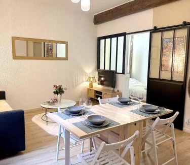 Quartier Administrations Apartamento | Le COSY NÎMOIS, charme et terrasse au cœur de Nîmes
