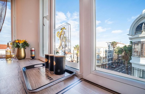 La Gare Apartamento | Le Cosy Perpignan Centre, 2 rooms, 2 bathrooms, free WIFI, free parking, lift, central, renovated, spacious