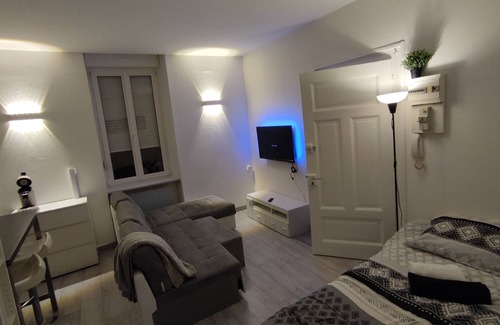 Algrange Apartamento | Le Cosy Studio (Free parking) Whole apartment 15min from Luxembourg