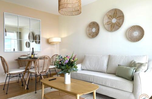 Saint-Martin-du-Littoral Apartamento | Le Cosy - Vue Mer - Parking - Balcon