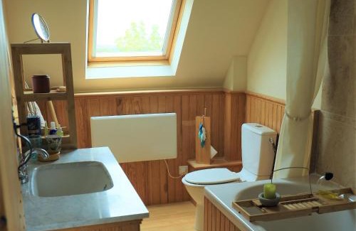 Chamberet Cama Y Desayuno | Le cottage du séquoia