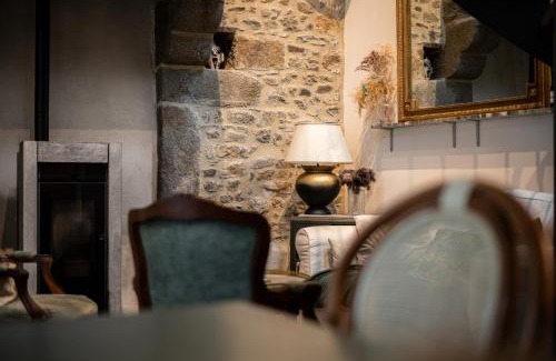 Combourg Casa | LE COTTAGE Gîte de charme au pied du Château