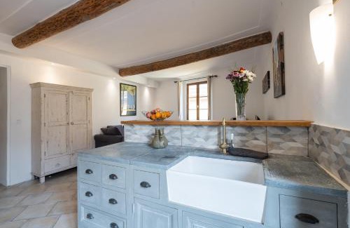 Old Town Apartamento | "Le Cream" by EnjoyNice, Old Nice, quiet