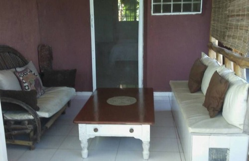 Jacmel Cama Y Desayuno | Le Creole Hideaway