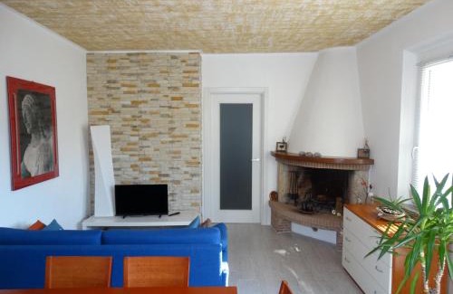 Collesanto Apartamento | Le Cupe