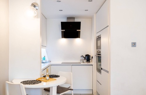 Adamsdown Apartamento | Le Cwtch - Beautiful 1 Bed Apartment