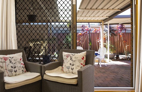 Woy Woy Casa | 'Le Dauphin' 2Km from beach