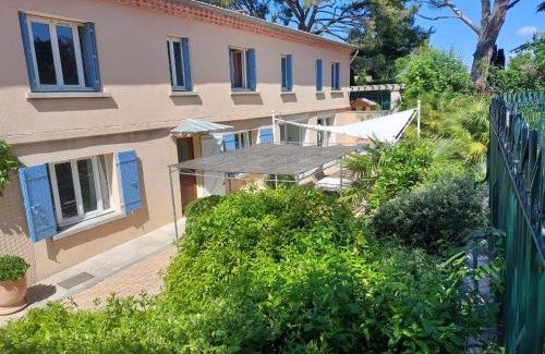 Tulette Casa | Le Domaine des Pins