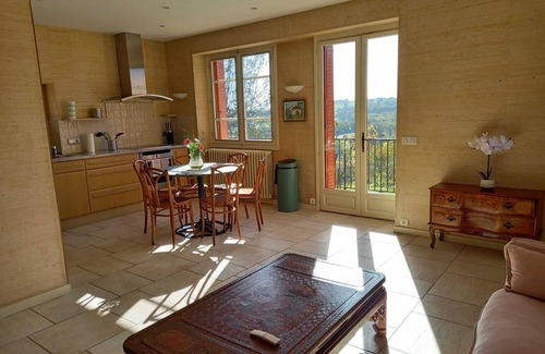 Allassac Casa | Le Domaine des Vignes Blanches