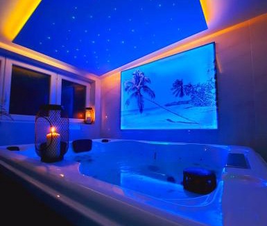 Chateauroux Casa | Le doux refuge - SPA privatif - Romantique - Calme