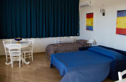 Trani Cama Y Desayuno | Le Duchesse Rooms and Events