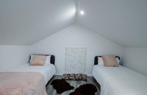 Hesingue Apartamento | Le Duplex by Leslodgespa - Loft moderne et confortable au style newyorkais, proche de Bâle et de l'aéroport
