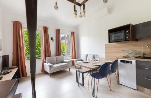Apt Apartamento | Le Duplex des Ocres - 2 bedrooms - Air conditioning - WiFi