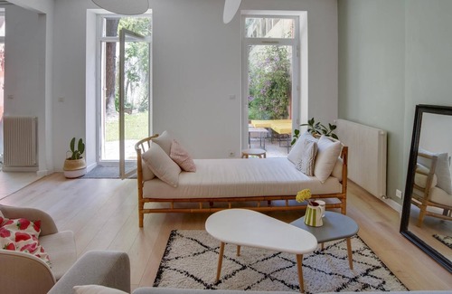 Les Cinq Avenues Apartamento | 'Le Duplex' Gran dúplex de 131m2 con jardín en Marsella de Weekome