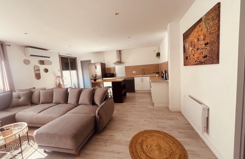 Route d'Arles Apartamento | Le Félicité: spacious P4 / 98 m2 + parking lot