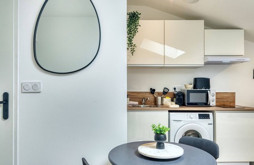 Bussiere - Cadiere Apartamento | Le Factory - Studio contemporain - Proche métro B