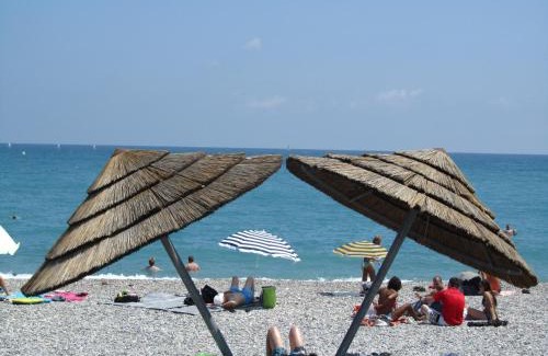 Villeneuve Loubet Beach Apartamento | Le Familial, Piscine Plage et Garage