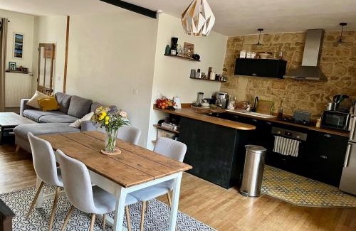 Les 3 Cites Casa | Le Faubourg, 5 min from center, 15 min Futuroscope