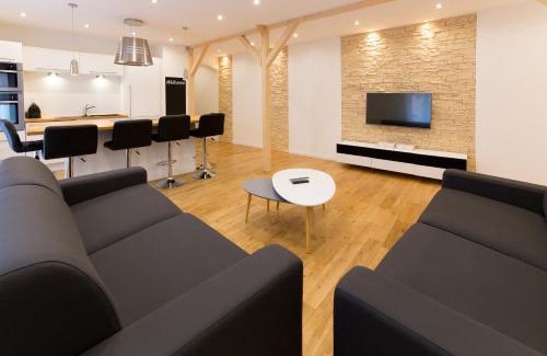 Poincare Apartamento | Le Faubourg - Apt 3étoiles, Centre Ville, Calme, Spacieux