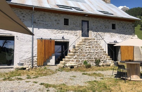 Ancelle Villa | Le Forest Arto - beautiful gîte in Ancelle, Gap, France