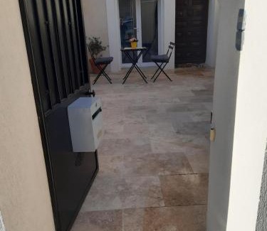 Eyguieres Apartamento | Le gîte d'églantine