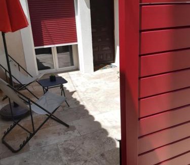 Eyguieres Apartamento | Le gîte d'églantine