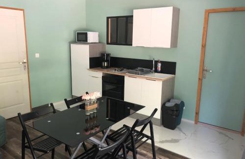 Landes-sur-Ajon Apartamento | Le gîte de l'Ajon