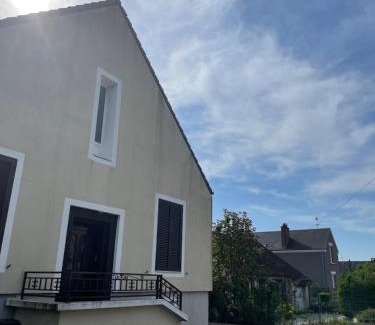 Sully-sur-Loire Casa | Le gîte de Myrlène-30min Parc Fédéral-12min CNPE CAUTION OBLIGATOIRE SWIKLY
