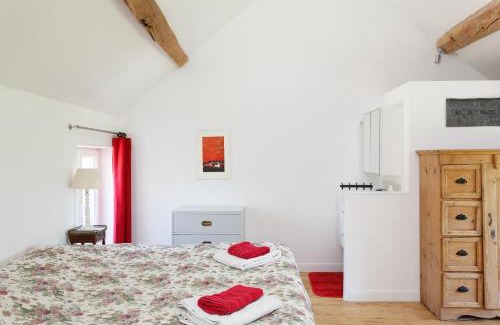 Acheres-la-Foret Casa | LE GARDEN FAMILY - RANDO ESCALADE- Gîte avec Jardin spacieux - Confort & Wifi - Parking privé - Golf et château à 15 minutes