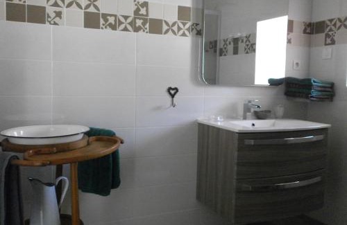 Saint-Etienne-de-Fontbellon Casa | LE GRAND CHENE